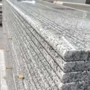 宜宾芝麻白楼梯踏步 花岗岩楼梯板材