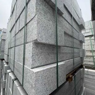 宜宾芝麻白路牙石 马路牙子