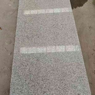 宜宾芝麻白光面毛板