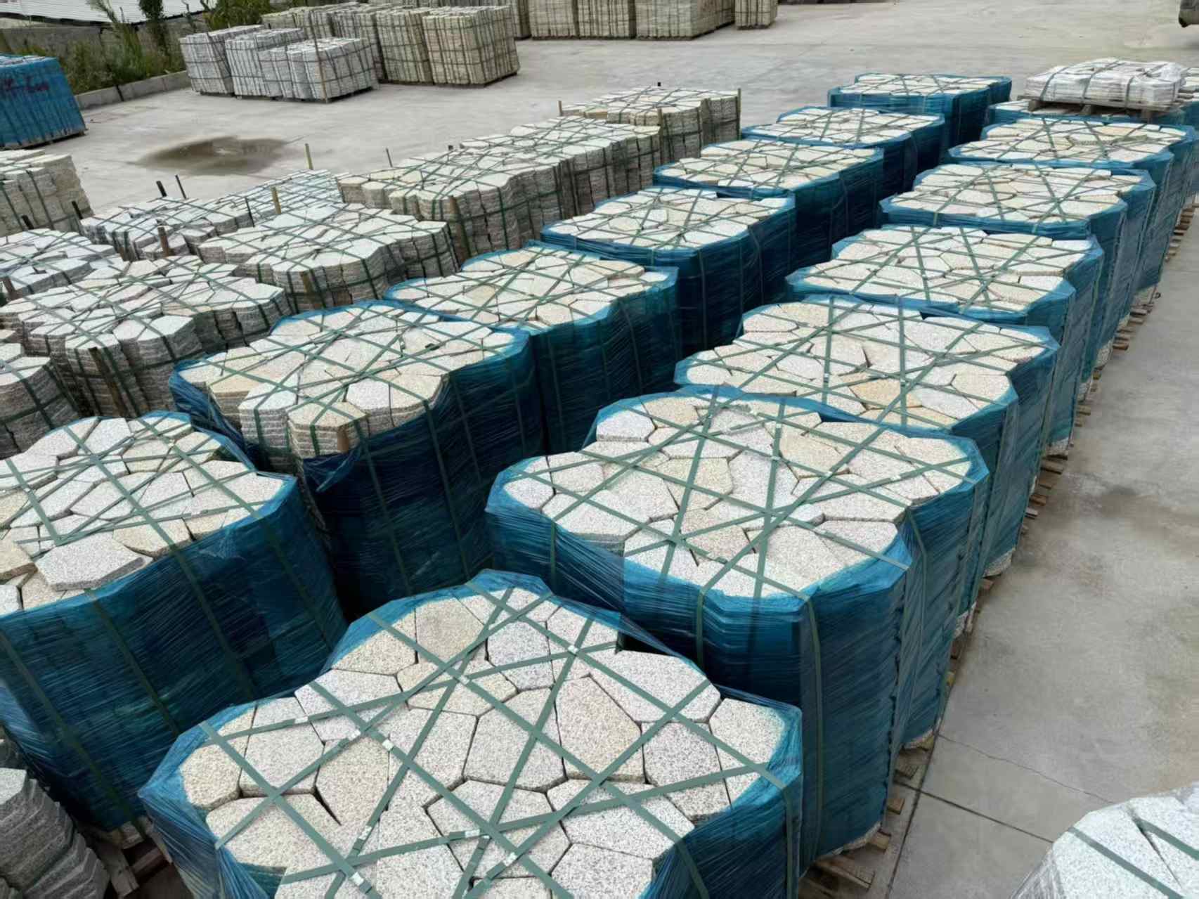 宜宾黄金麻冰裂纹 碎拼